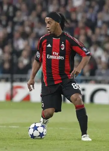 不禁让球迷 不禁让球迷