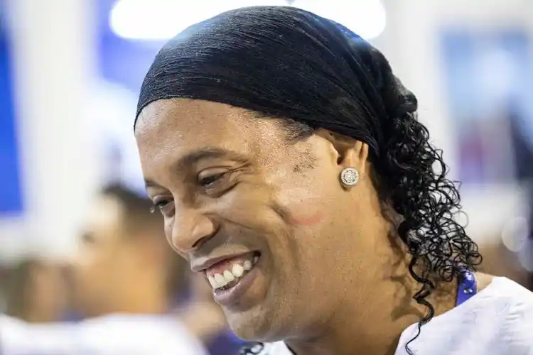 研究人员利 研究人员利