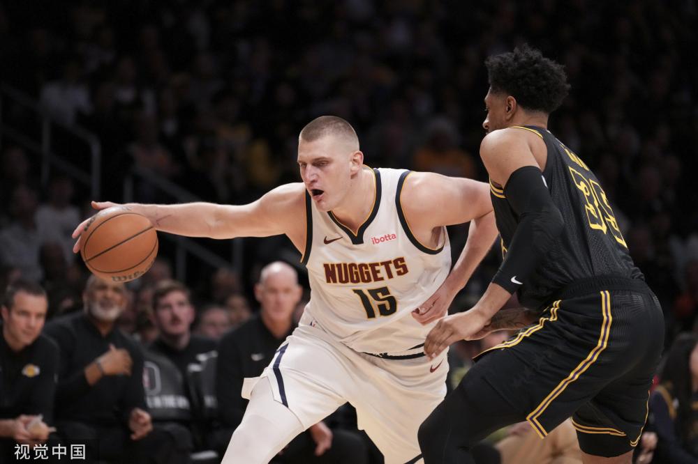 的球场表现 的球场表现