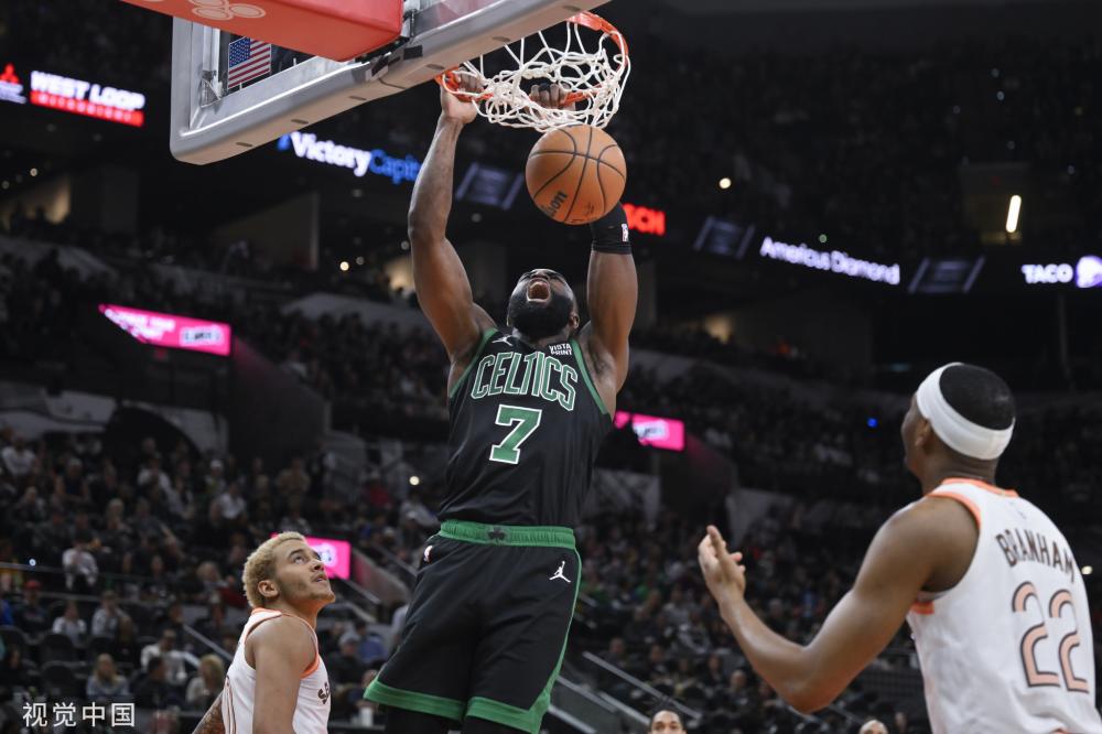 供了更多战 供了更多战