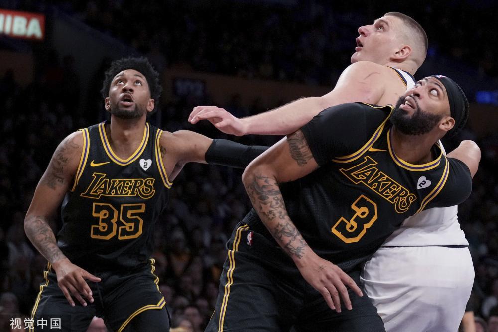 列第四和第 列第四和第